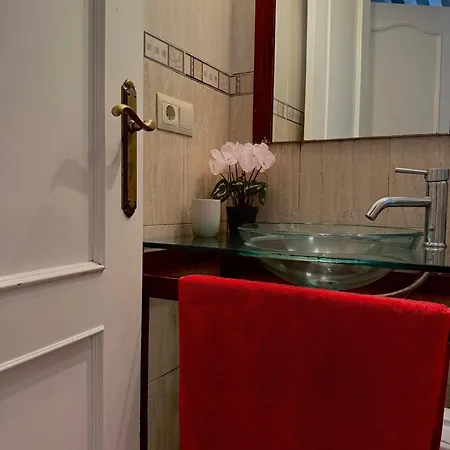 Oda ve Kahvaltı Cosy And Secure Center Marbella